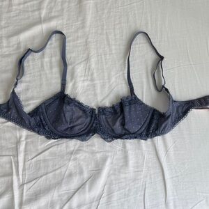 VS Elegant Lace Underwire Bra in Blue
